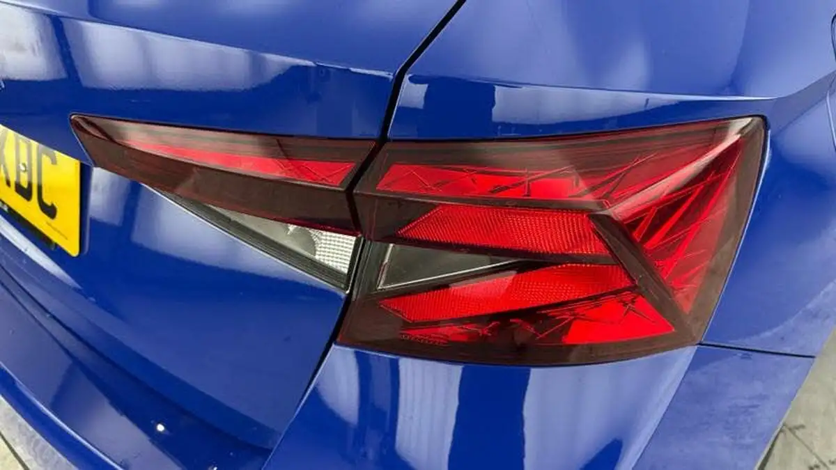 2022-skoda-fabia-10-tsi-se-comfort-95ps-big-27