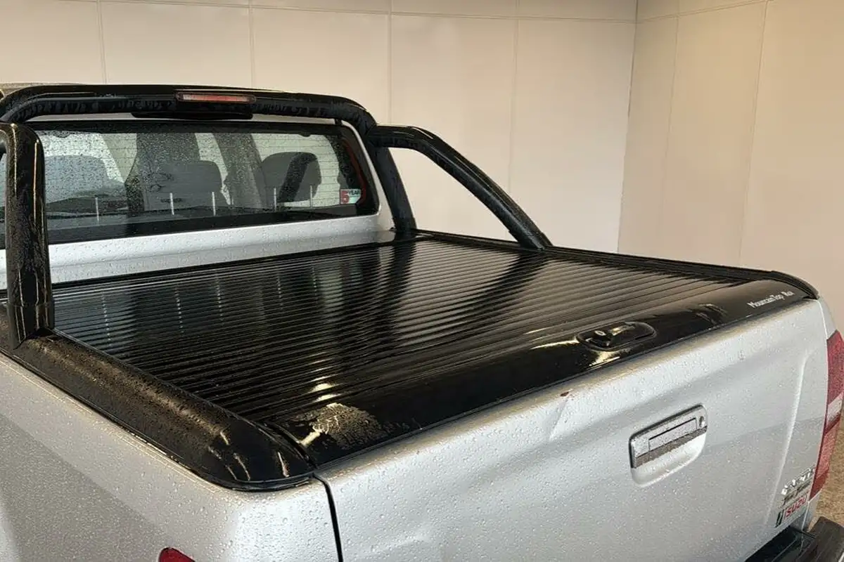 2017-isuzu-d-max-25td-yukon-double-pickup-big-10