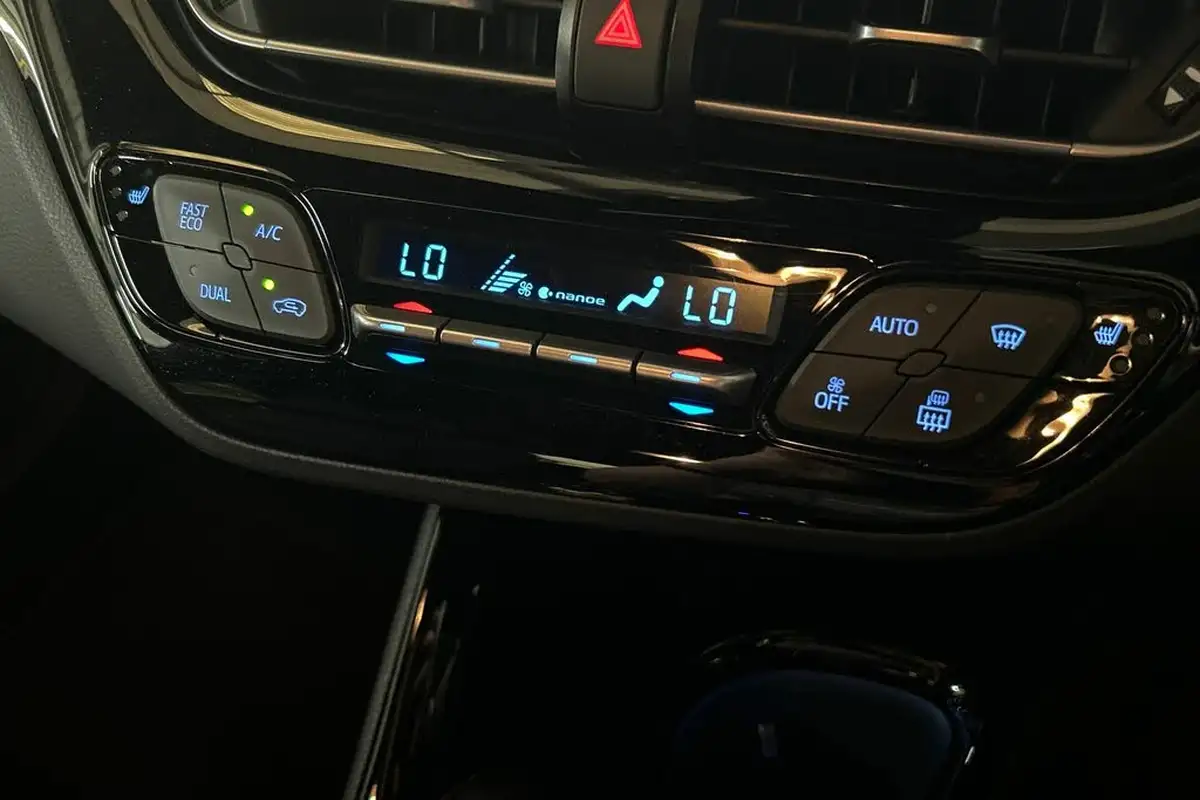 2018-toyota-c-hr-18-vvt-i-excel-big-17