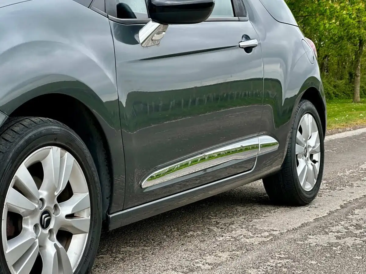 2014-citroen-ds3-16td-dstyle-big-17