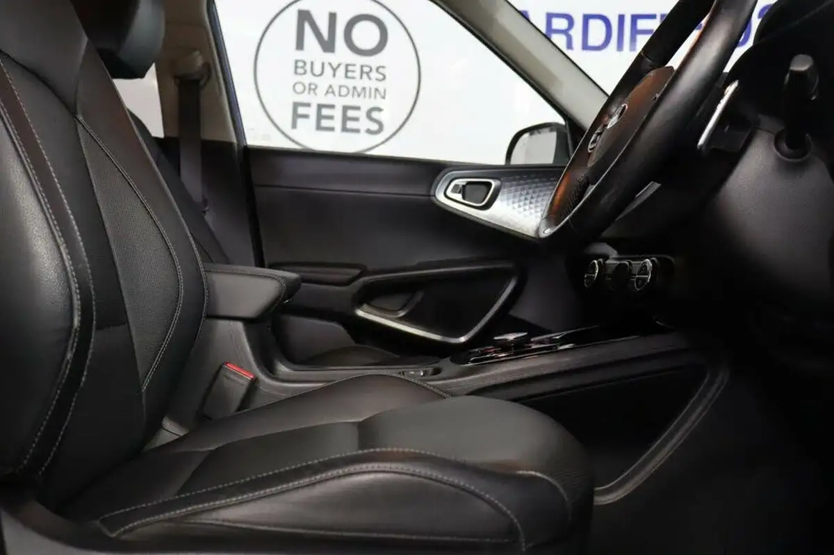 2021-kia-soul-ev-first-edition-big-21