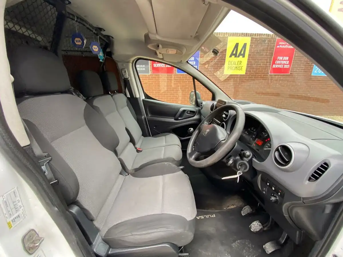 2017-peugeot-partner-16bluehdi-professional-l1-100pseu6-854-big-28