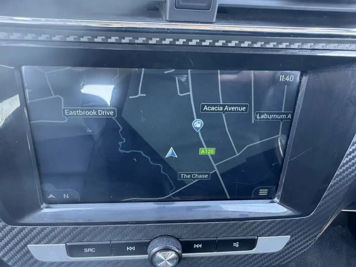 2020-mg-zs-suv-15-vti-tech-exclusive-106ps-big-56