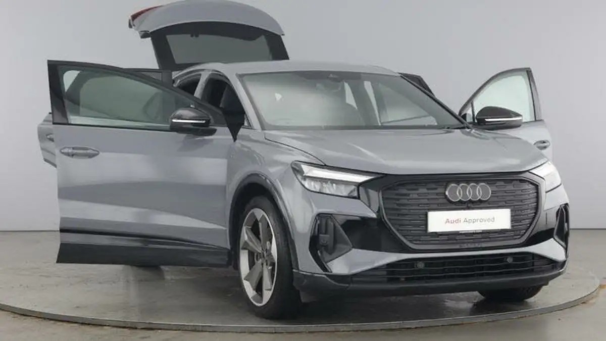 2024-audi-q4-e-tron-45e-black-edition-sportback-quattro-big-8