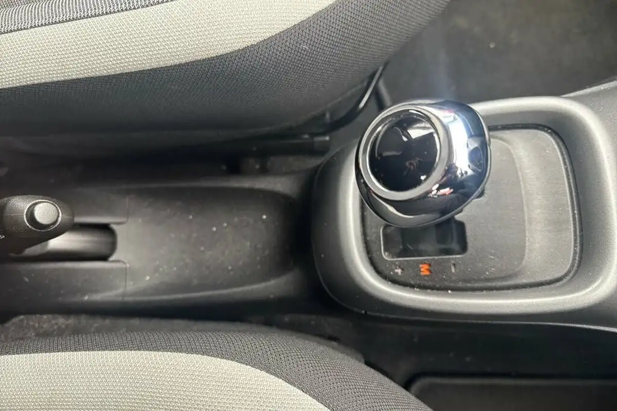 2020-toyota-aygo-10-vvt-i-x-trend-x-shift-big-31