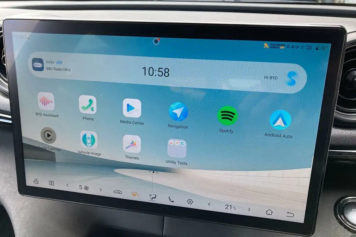 2024-byd-dolphin-e-design-big-34