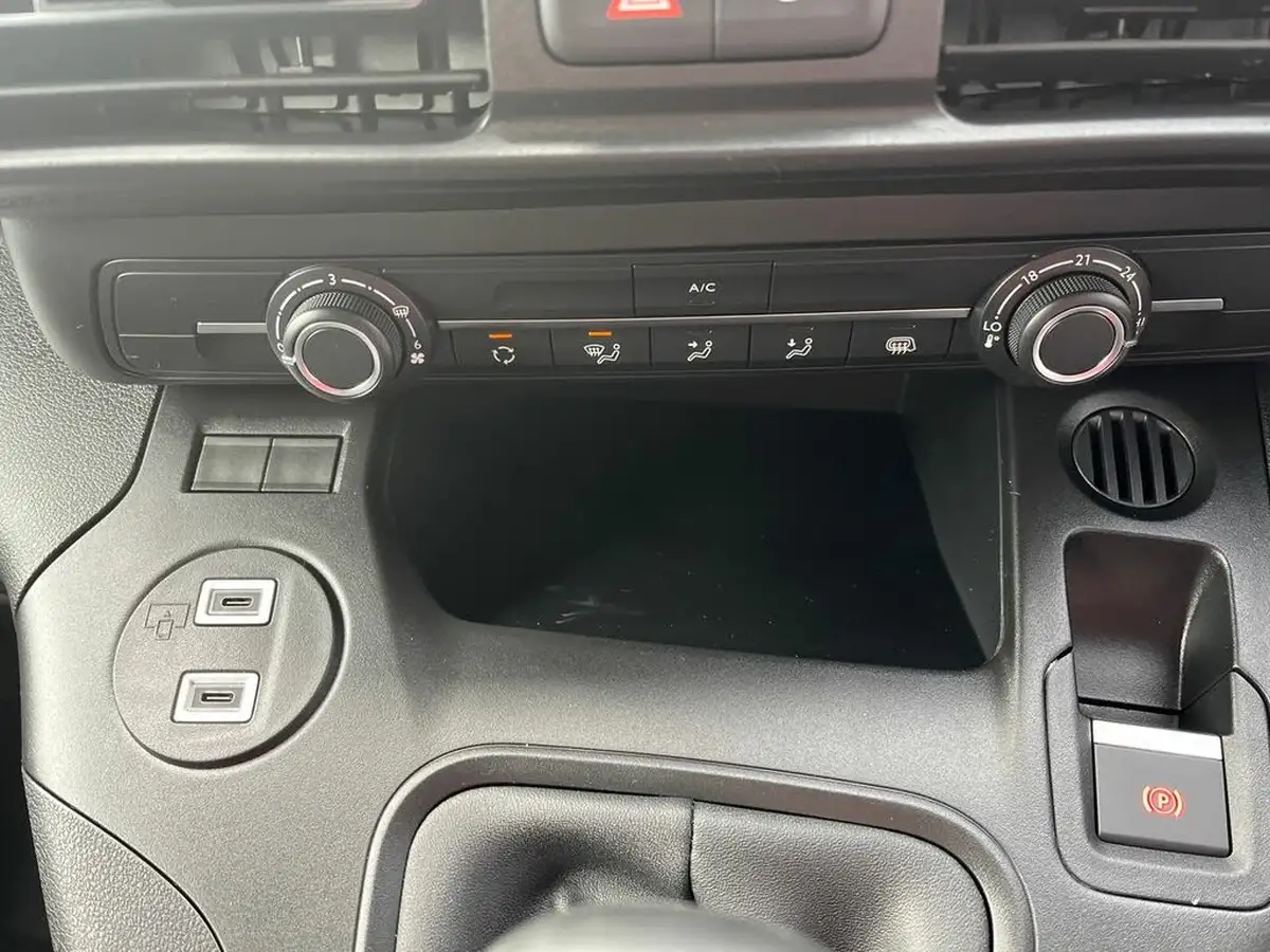 2024-peugeot-partner-15-bluehdi-professional-100pseu6d-big-19
