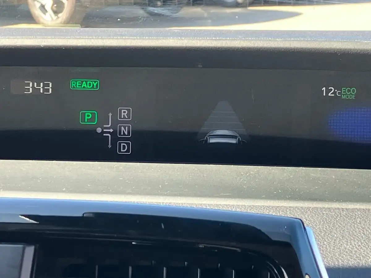 2017-toyota-prius-18-vvt-i-business-edition-trk-big-45