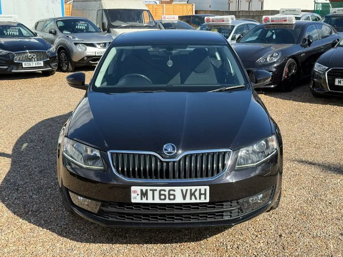2016-skoda-octavia-14-tsi-se-sport-hatchback-dsg-big-3