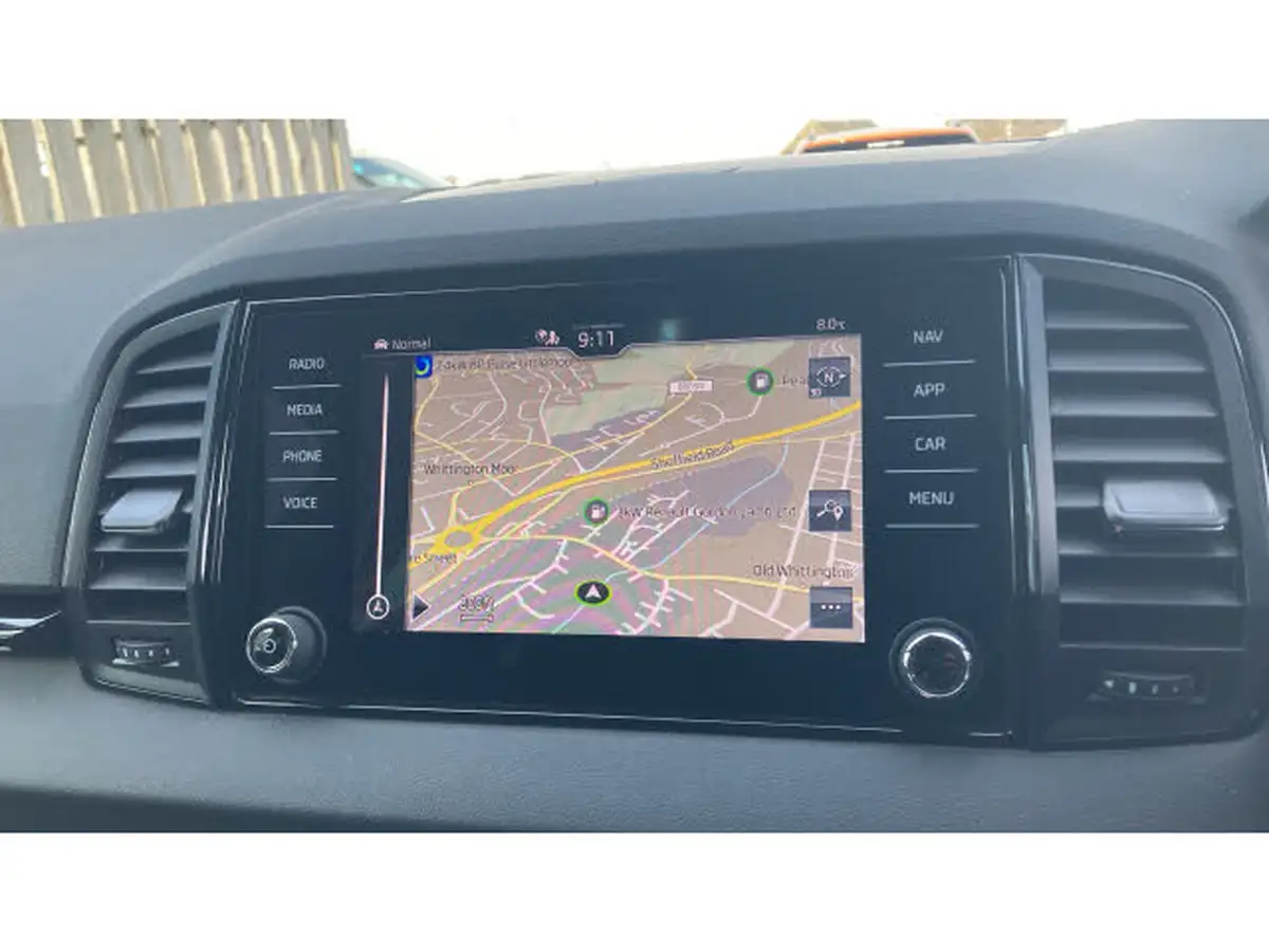 2023-skoda-karoq-20tdi-sportline-4x4-dsg-big-29