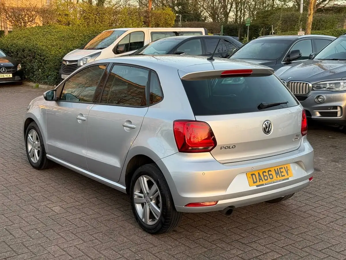 2016-volkswagen-polo-12-tsi-match-5d-dsg-big-6