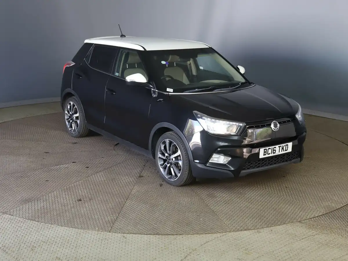 2016-kgm-ssangyong-tivoli-16td-elx-2wd-big-0