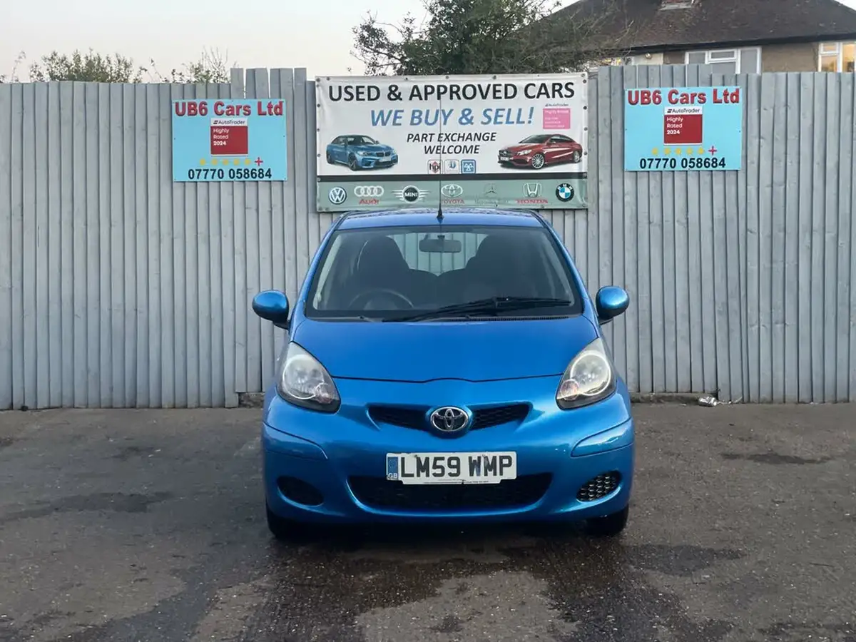 2009-toyota-aygo-10-aygo-blue-5d-mmt-big-1