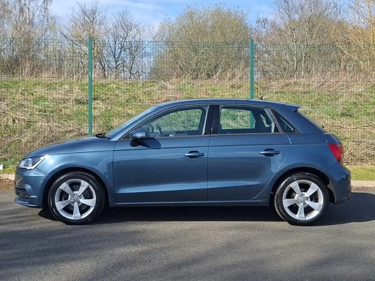 2017-audi-a1-14-tfsi-sportback-5d-big-3