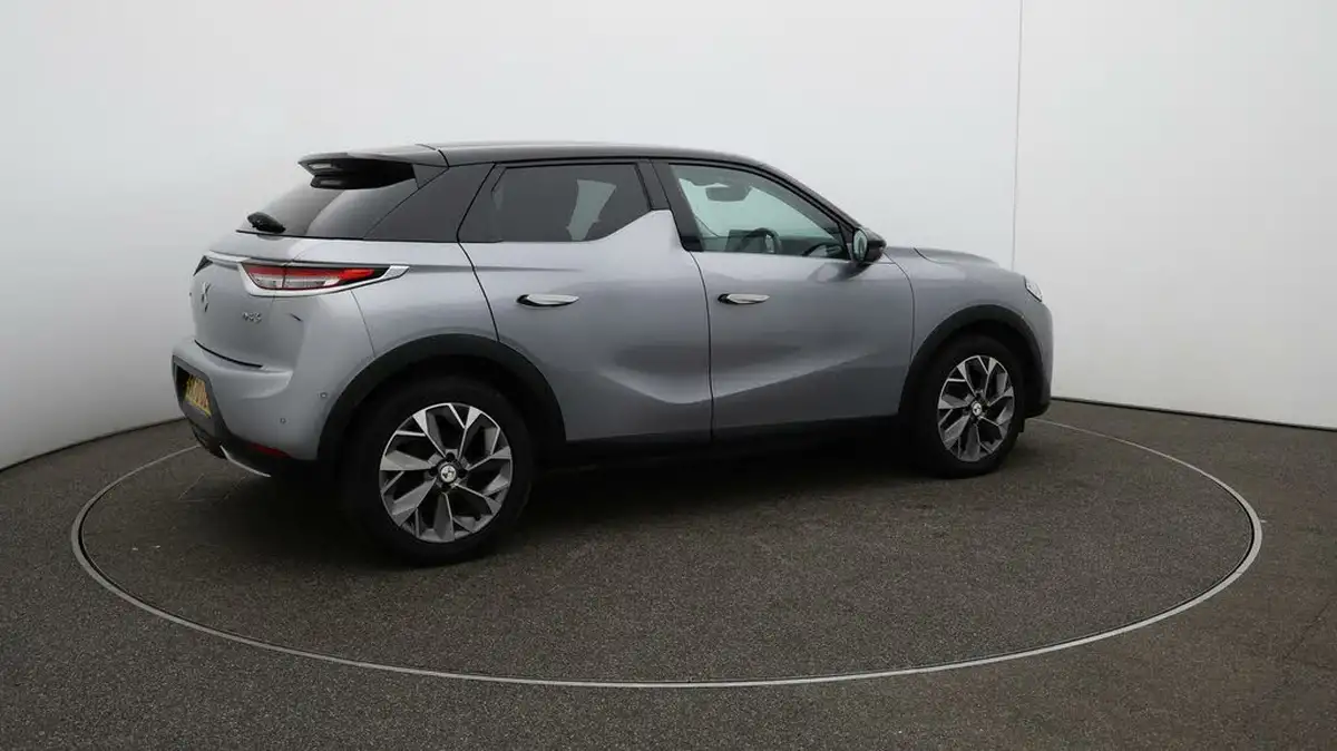 2020-ds-ds-3-crossback-e-tense-ultra-prestige-big-51