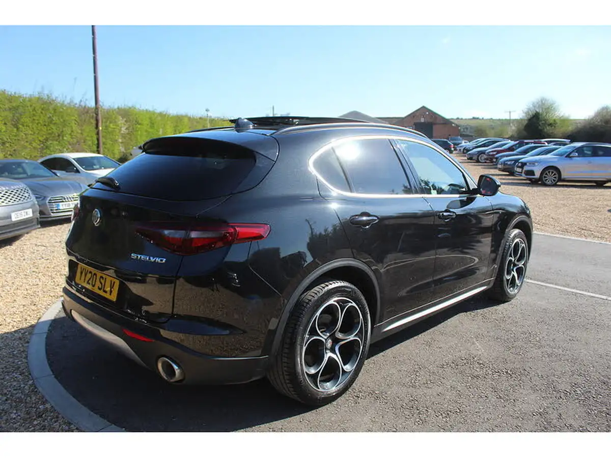 2020-alfa-romeo-stelvio-20-speciale-big-6