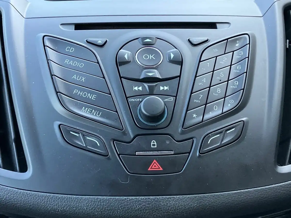 2016-ford-kuga-20tdci-zetec-big-9