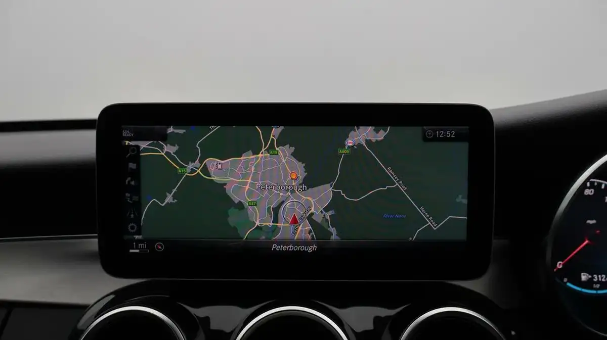 2019-mercedes-benz-c-class-15-c200-amg-line-premium-plusss-estate-5d-big-11