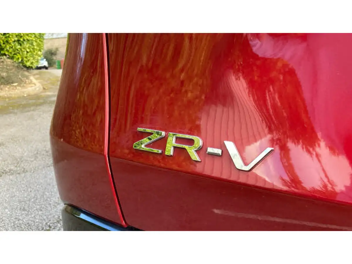 2024-honda-zr-v-20-i-mmd-sport-big-29