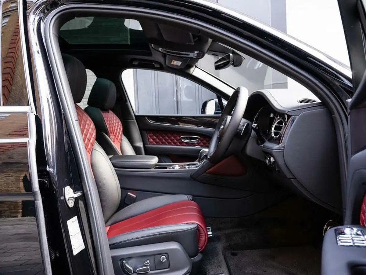 2022-bentley-bentayga-40-v8-big-14