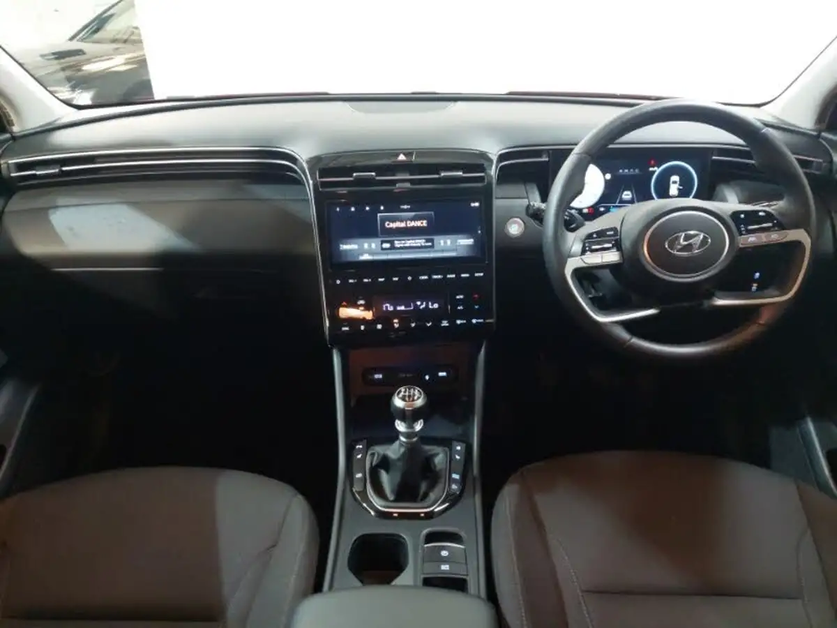 2024-hyundai-tucson-16-t-gdi-premium-150ps-big-2