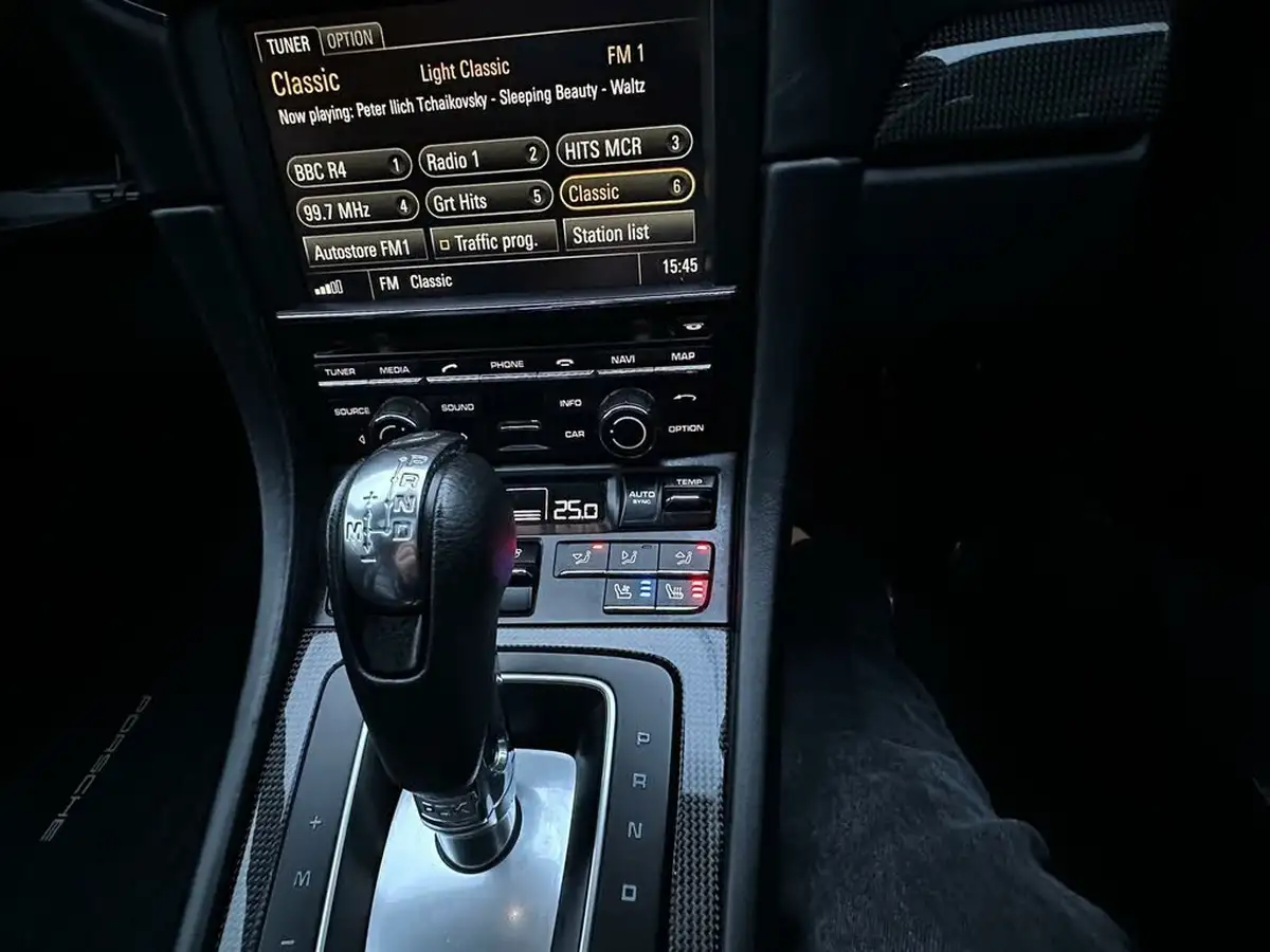 2014-porsche-911-38-turbo-s-coupe-big-21