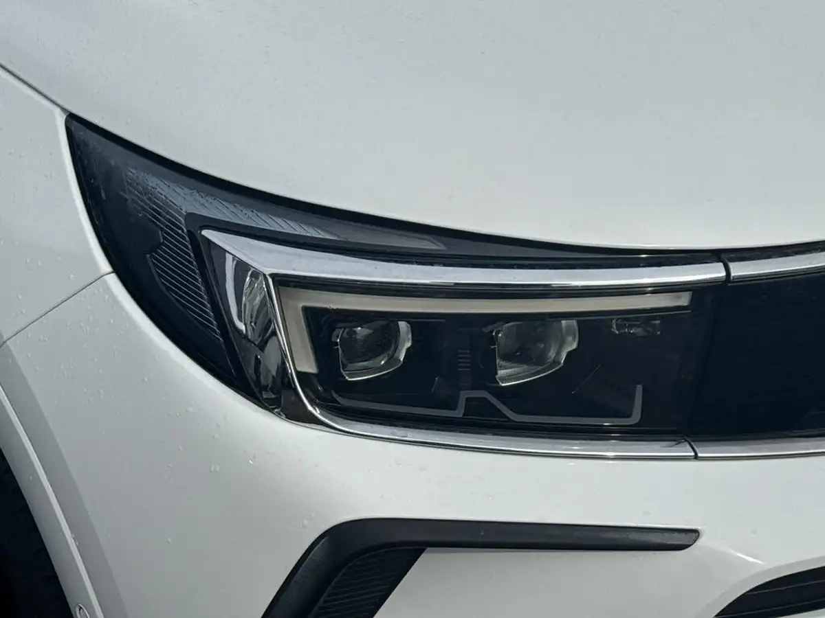 2022-vauxhall-grandland-12-elite-big-20