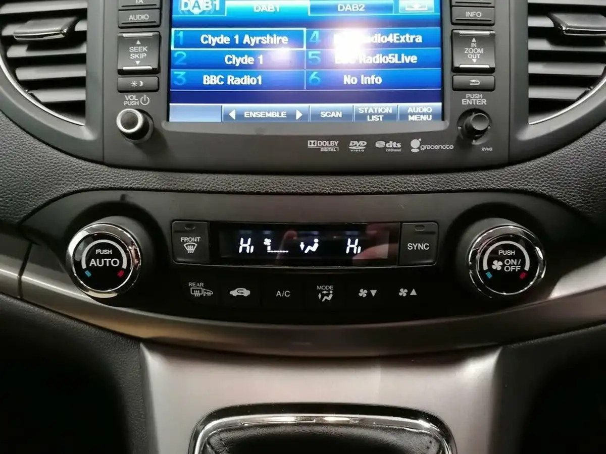 2015-honda-cr-v-22-i-dtec-sr-big-19