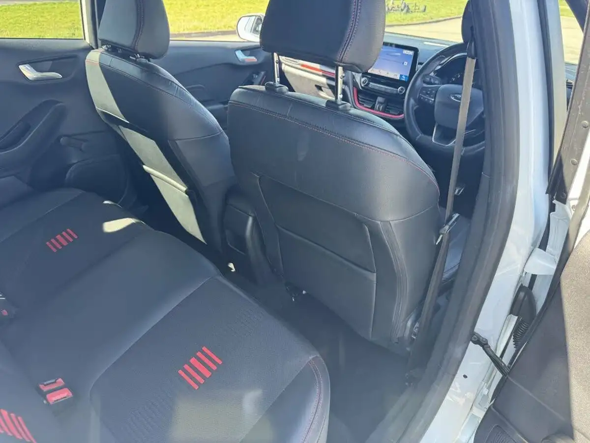 2019-ford-fiesta-10t-st-line-x-125ps-5d-big-13