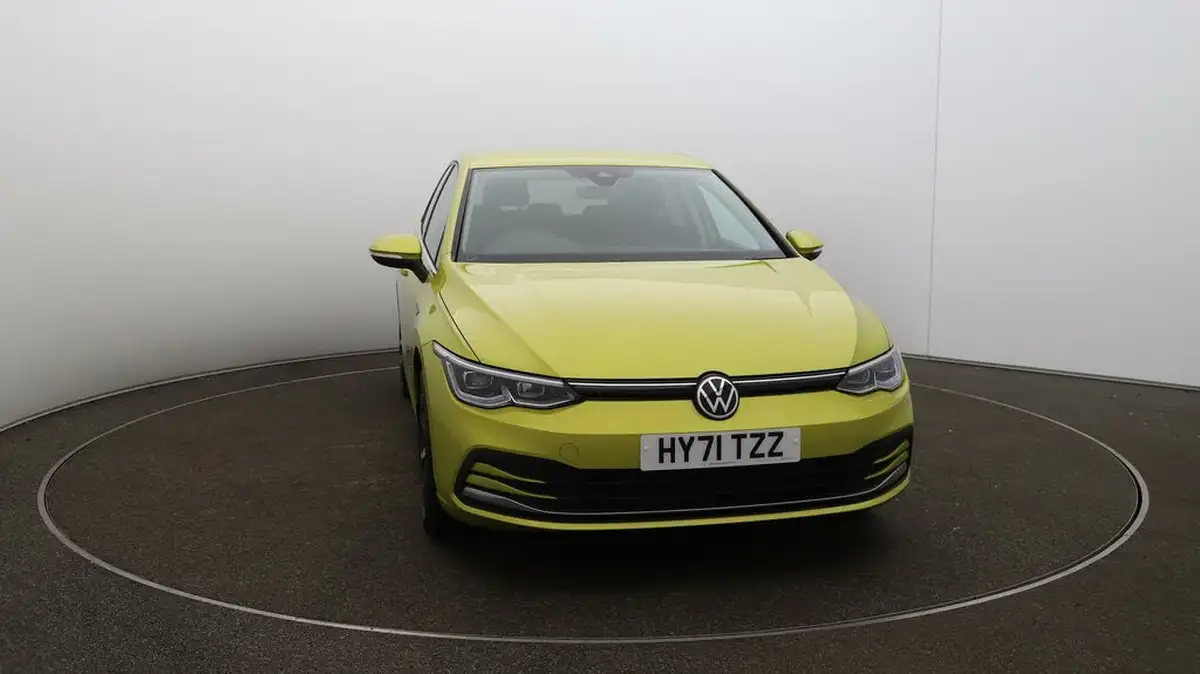 2021-volkswagen-golf-15-tsi-style-130ps-hatchback-big-33