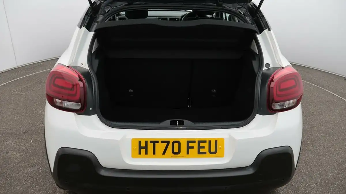 2021-citroen-c3-12-puretech-shine-83ps-big-17