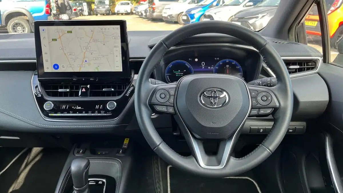 2023-toyota-corolla-20-vvt-i-excel-193bhp-hatchback-big-5