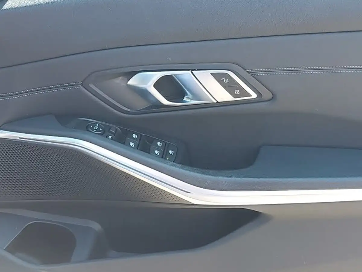 2019-bmw-3-series-20-320i-xdrive-m-sport-tu-big-11