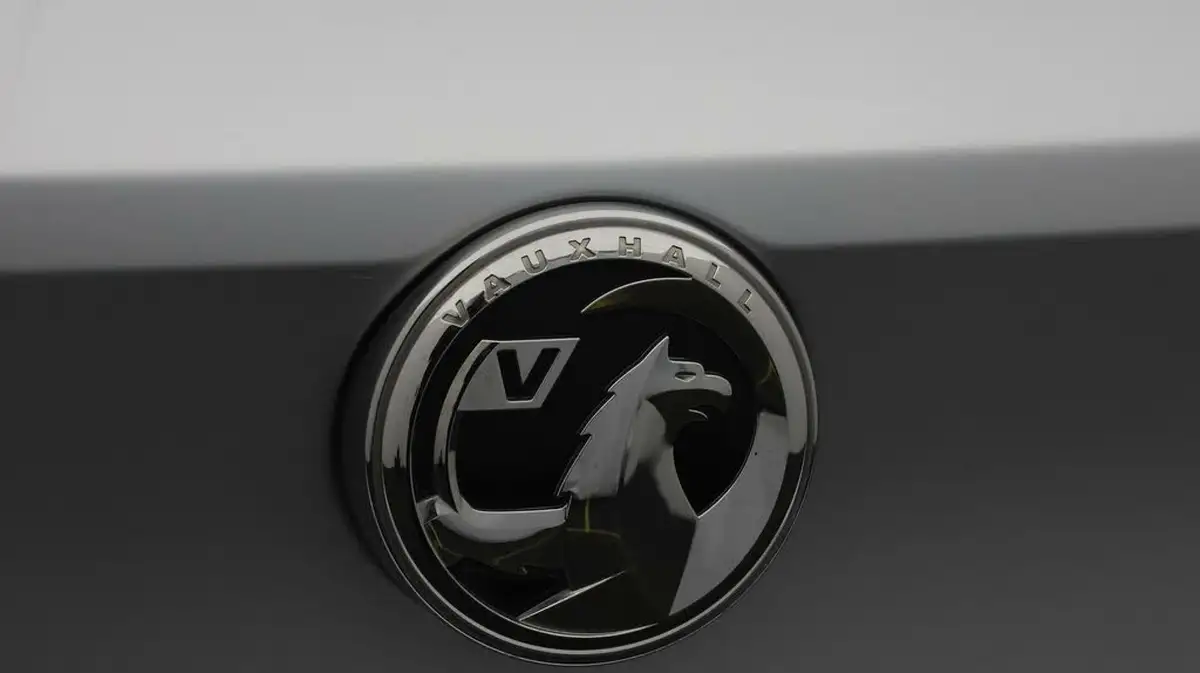 2023-vauxhall-corsa-12i-design-big-19