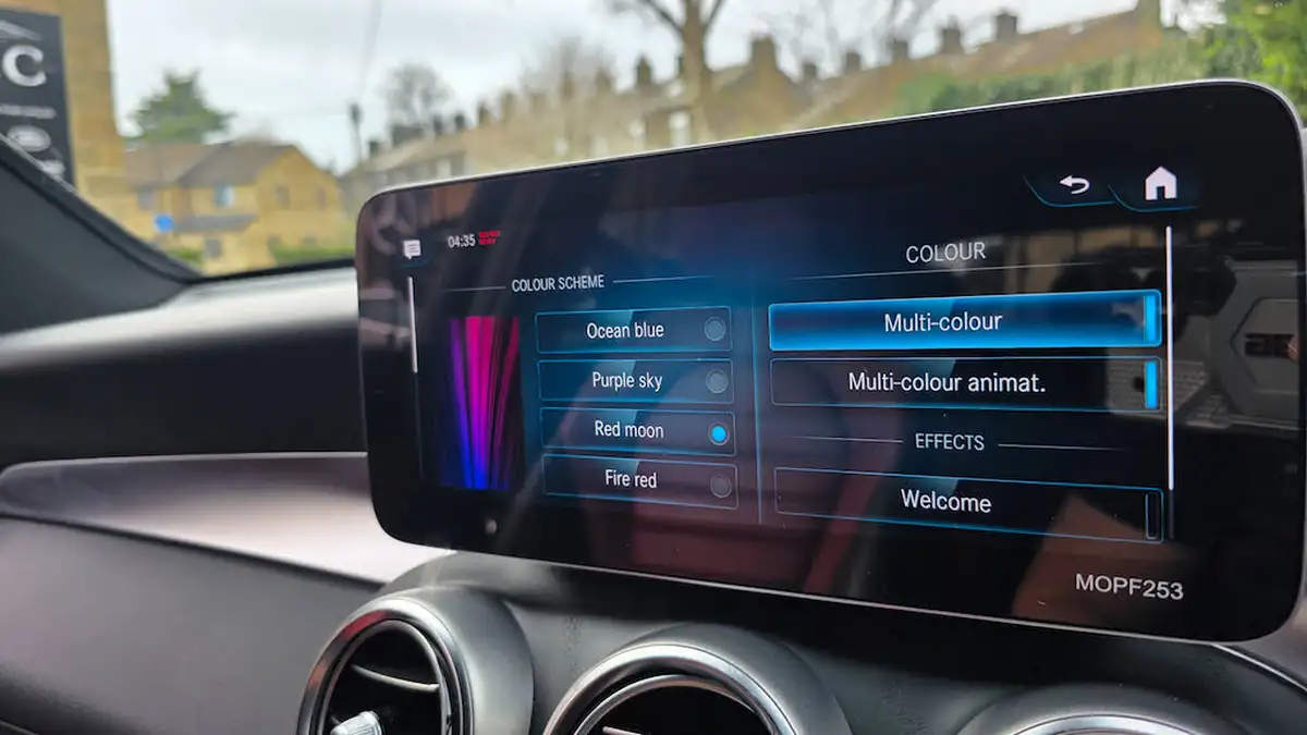 2020-mercedes-benz-glc-class-20d-glc220d-amg-line-premium-station-wagon-5d-big-27