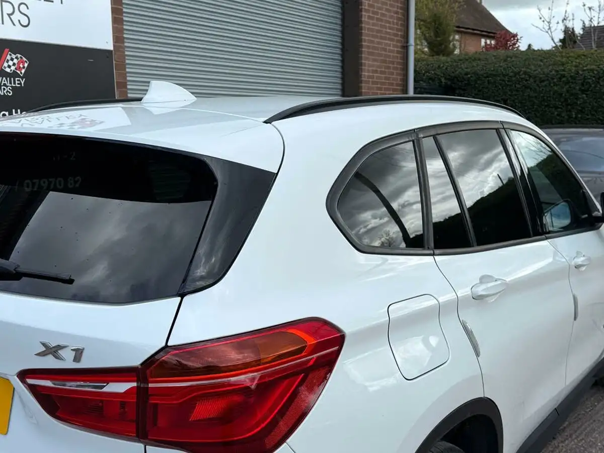 2017-bmw-x1-20td-xdrive18d-se-big-28
