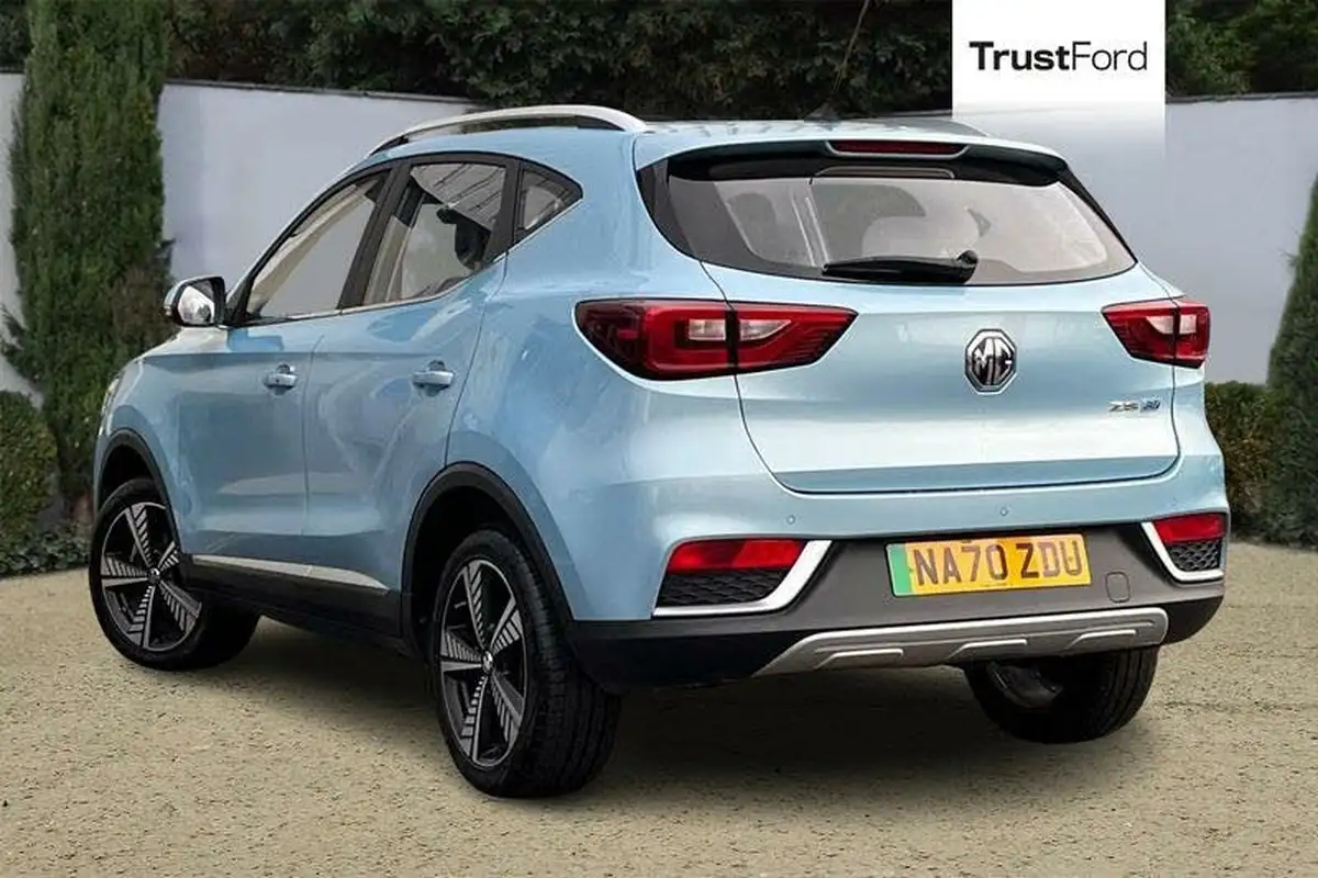 2020-mg-zs-suv-e-exclusive-ev-big-1