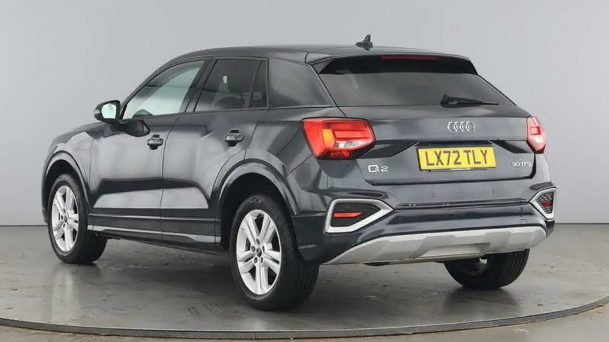 2022-audi-q2-10-30-tfsi-sport-big-2