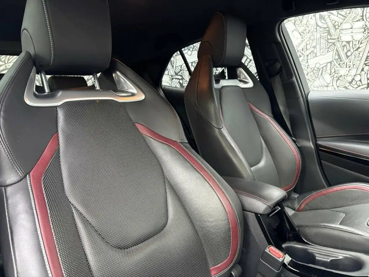 2021-toyota-corolla-18-vvt-i-excel-trk-hatchback-big-20