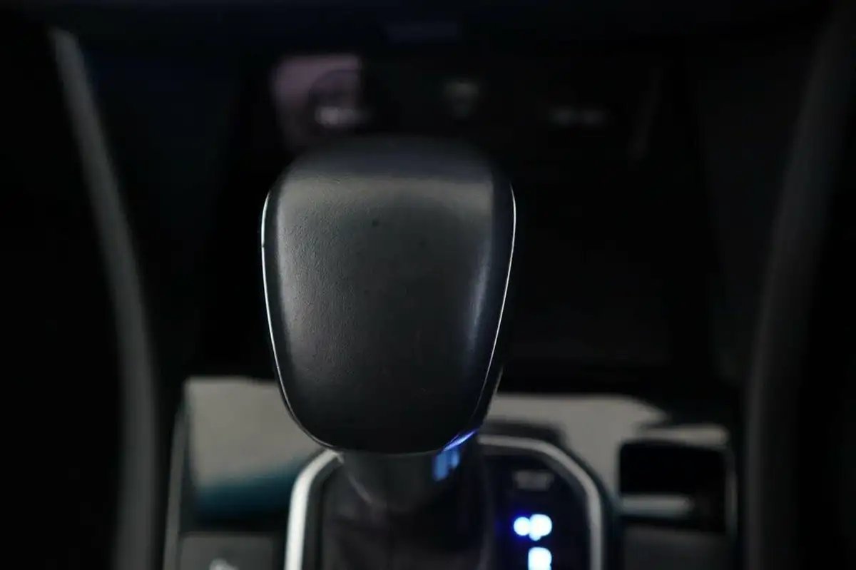 2022-hyundai-ioniq-16-gdi-premium-hybrid-big-9