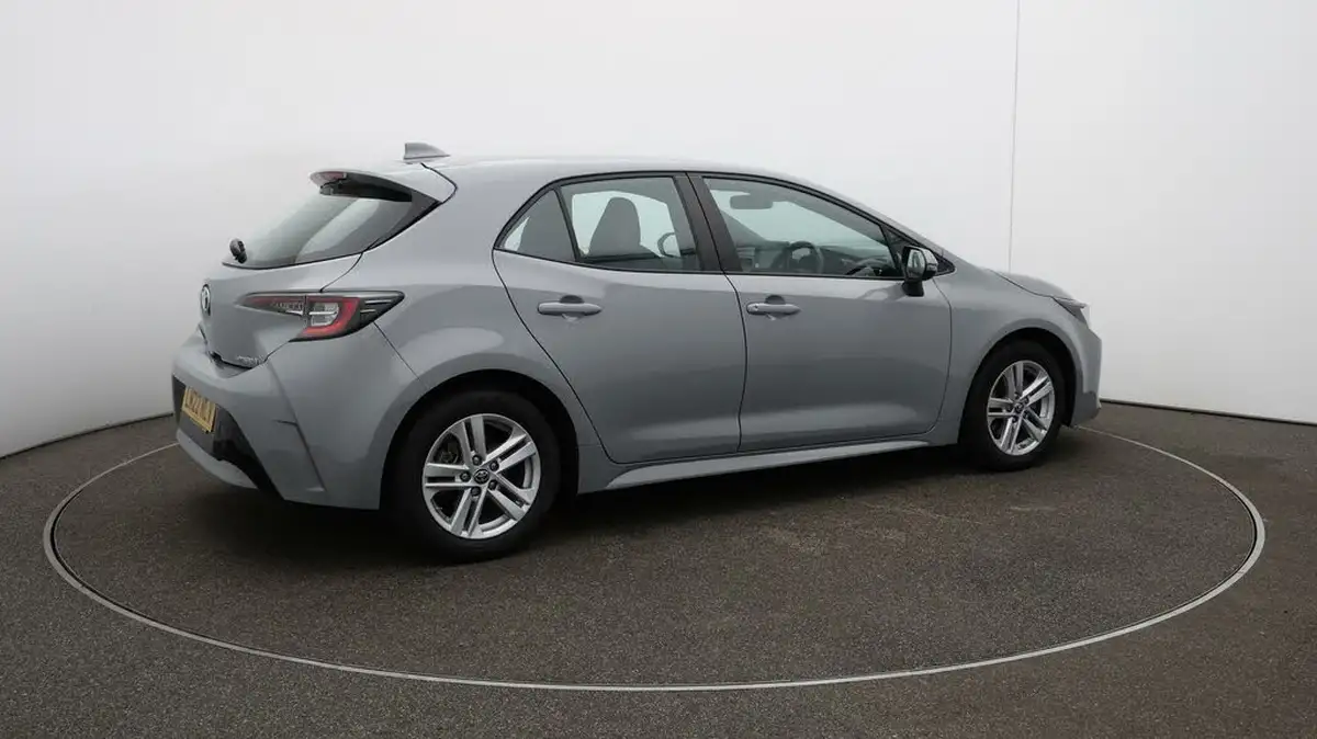 2022-toyota-corolla-18-vvt-i-icon-120bhp-trk-hatchback-5d-big-46