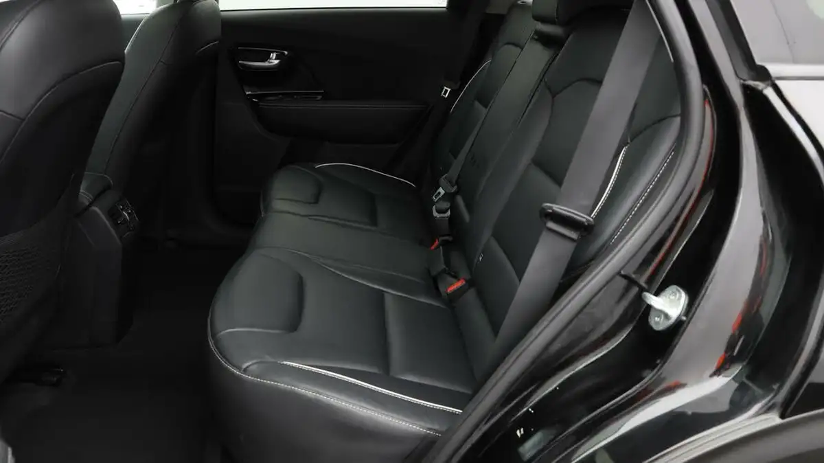 2022-kia-e-niro-ev-4-big-15