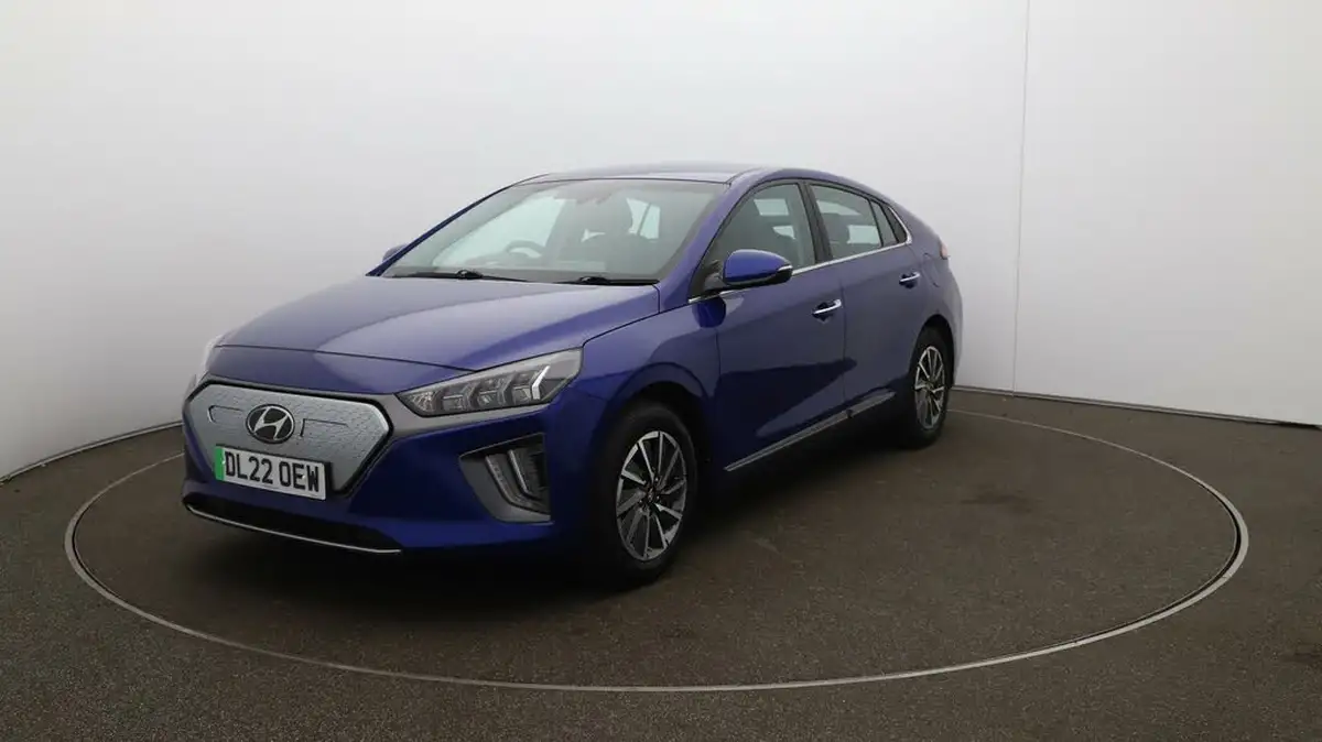 2022-hyundai-ioniq-e-premium-electric-big-30