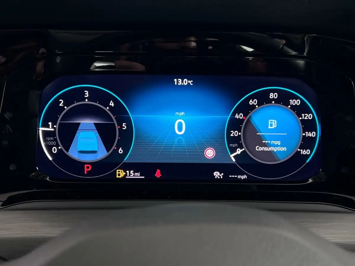 2020-volkswagen-golf-20tdi-style-150ps-hatchback-dsg-big-17