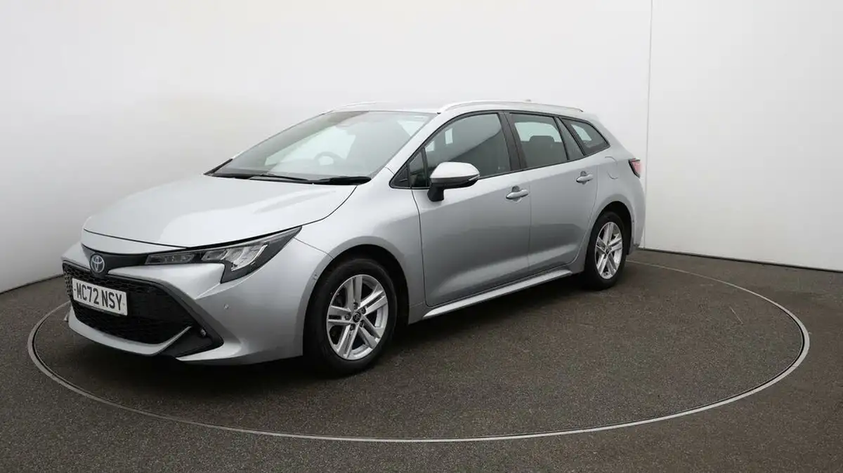 2023-toyota-corolla-18-vvt-i-icon-tech-spare-wheel-touring-sports-5d-big-3