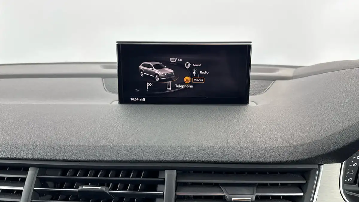 2017-audi-q7-30tdi-quattro-s-line-272ps-big-11