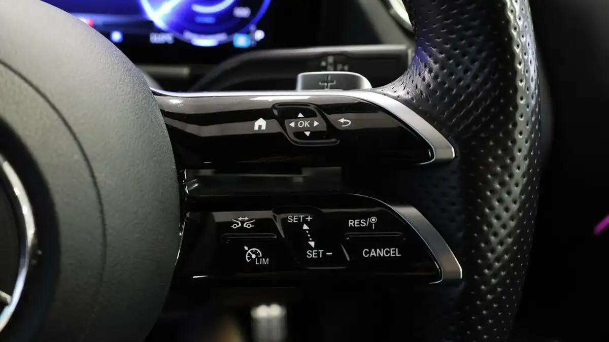 2024-mercedes-benz-eqa-e-eqa-350-amg-line-executive-big-22