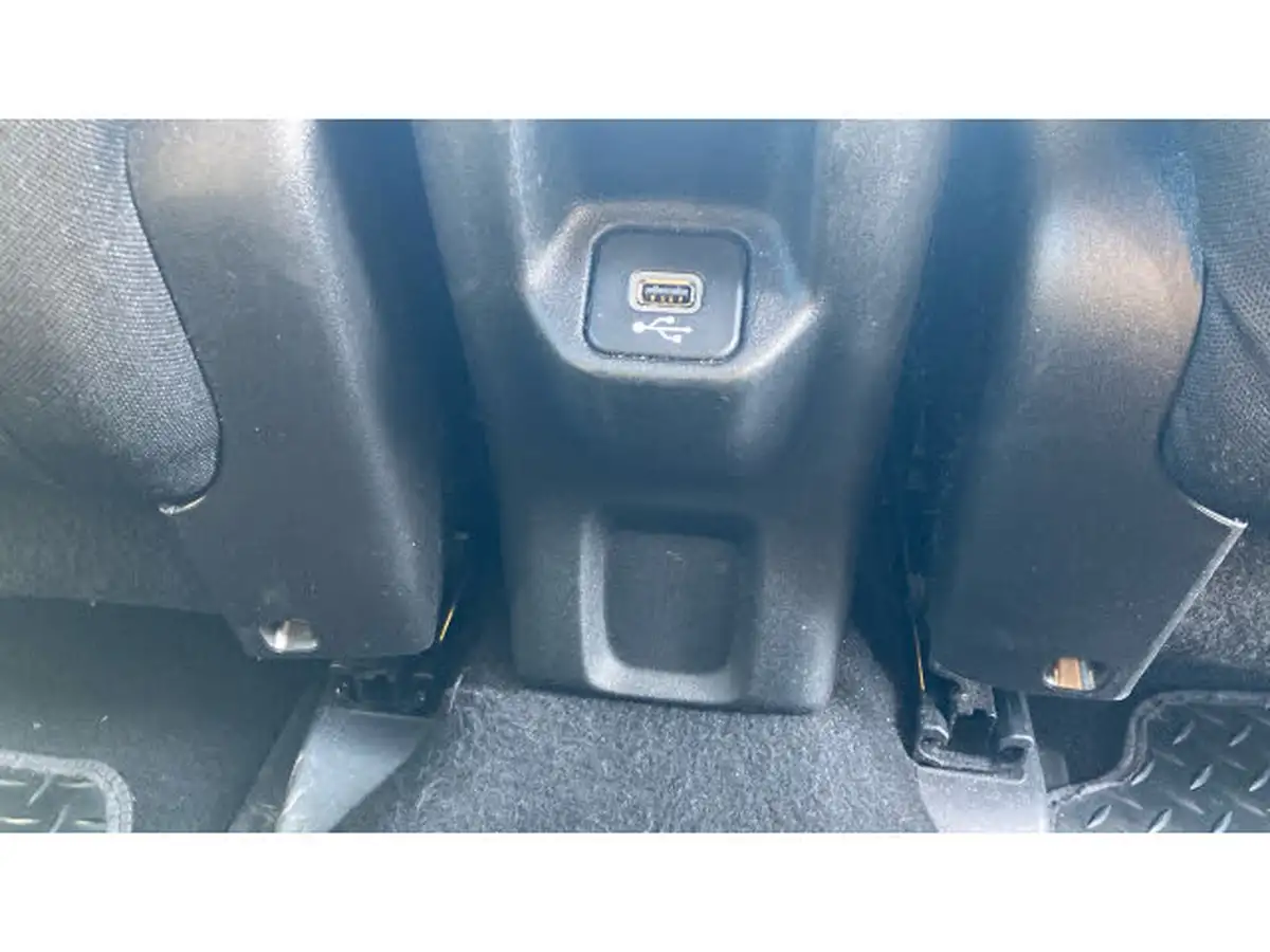 2019-jeep-renegade-13-gse-longitude-big-20