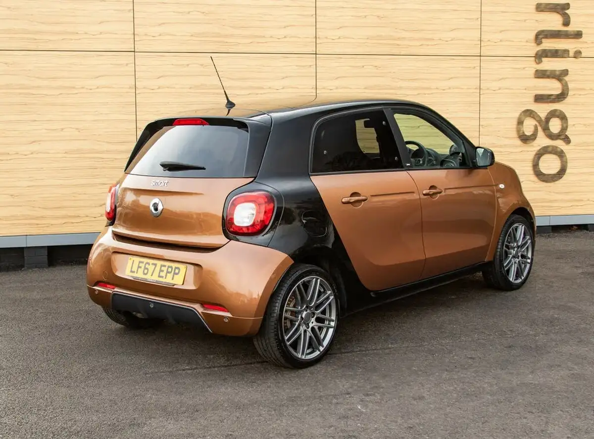 2017-smart-forfour-09-brabus-sport-premium-plusss-twinamic-big-3