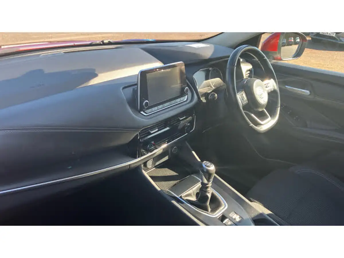 2022-nissan-qashqai-13-dig-t-acenta-premium-140ps-big-8